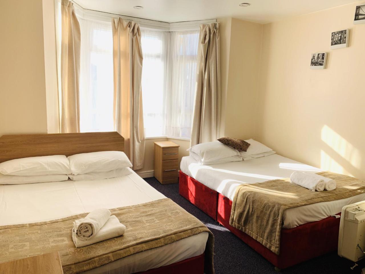 Britannia Inn Hotel Ilford Eksteriør billede