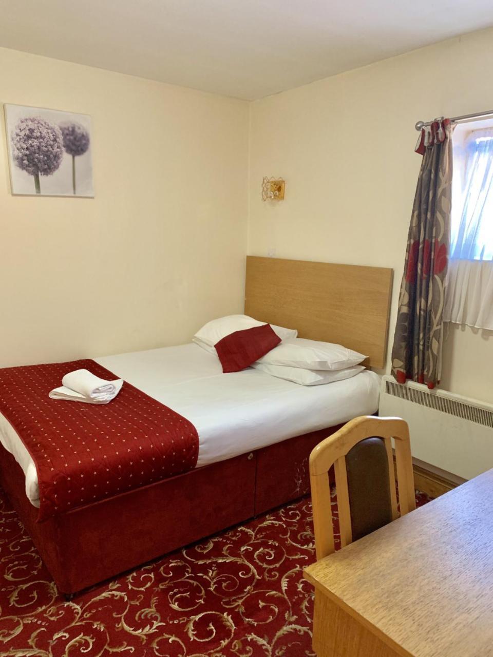 Britannia Inn Hotel Ilford Eksteriør billede